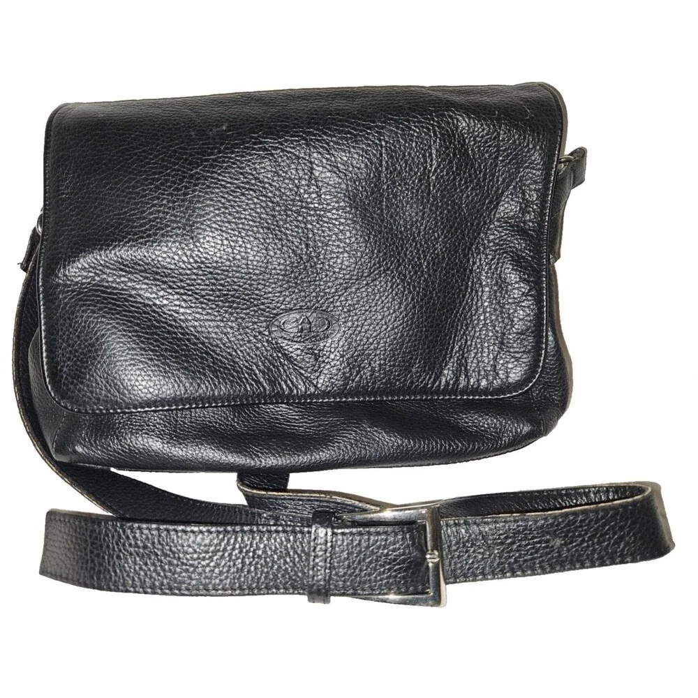 GANG Leather Goods Black Pebble Leather Crossbody Bag Purse Medium